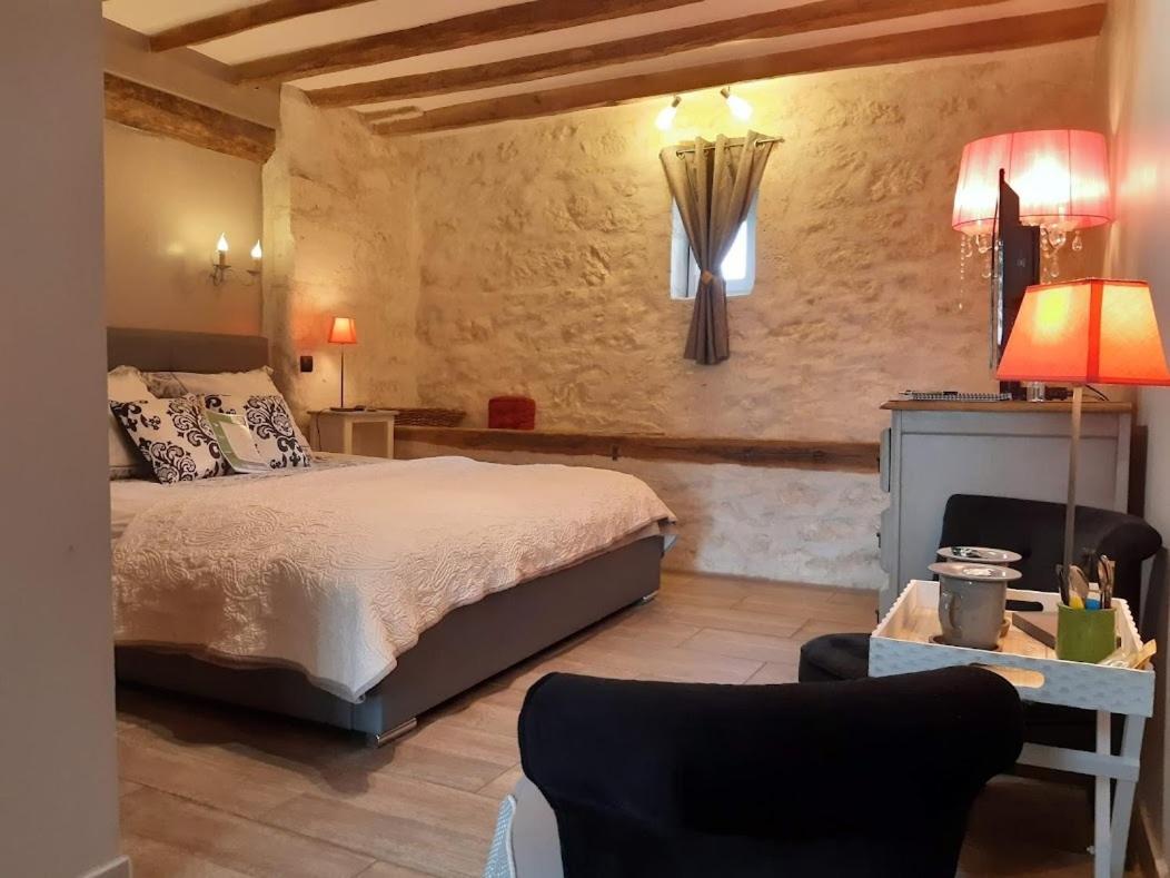 Domaine Les Feuillants Hotel Crouzilles Exterior foto